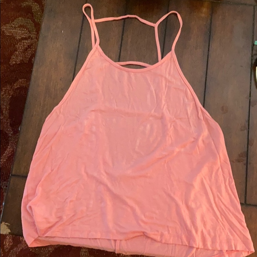 Pink tank - Picture 1 of 3